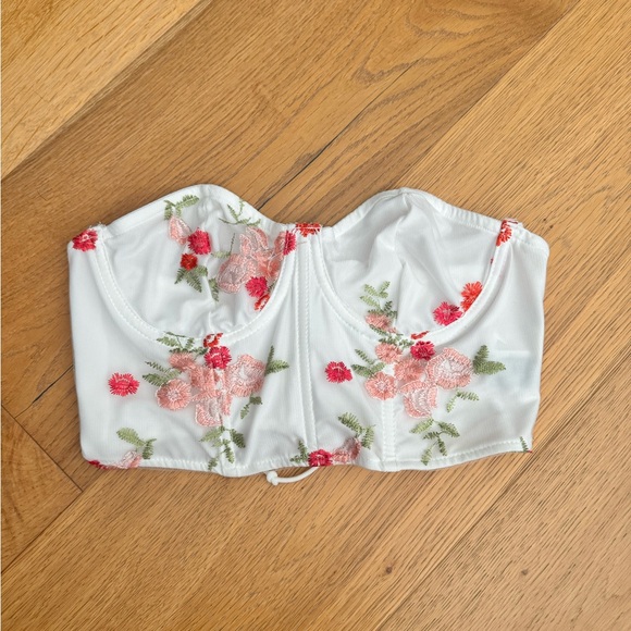 Embroidered Women's Tops Set - Picture 6 of 7